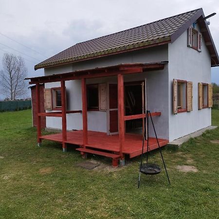 Domek Caloroczny Zastan Esterno foto